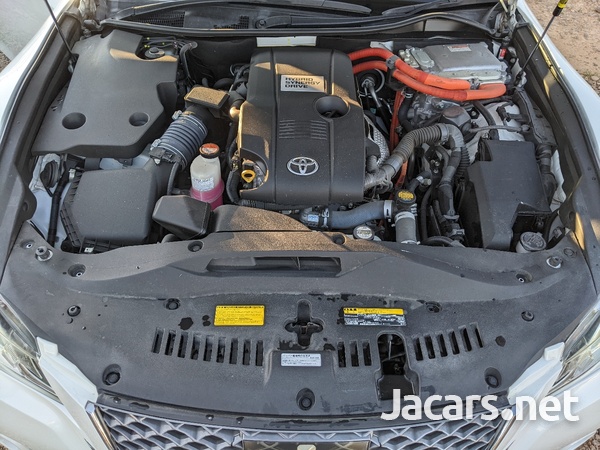 Toyota Crown 2,4L 2014-11