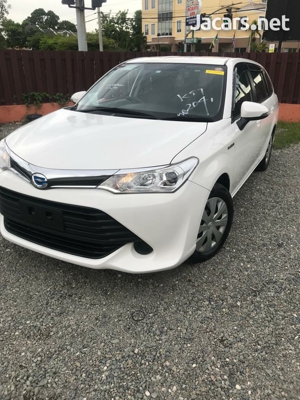 Toyota Fielder 1,5L 2017-5