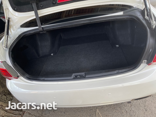 Toyota Crown 2,5L 2011-10