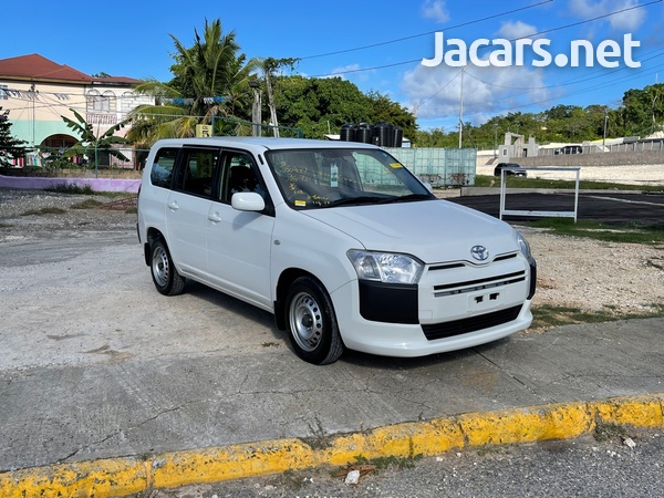 Toyota Probox 1,5L 2017-1