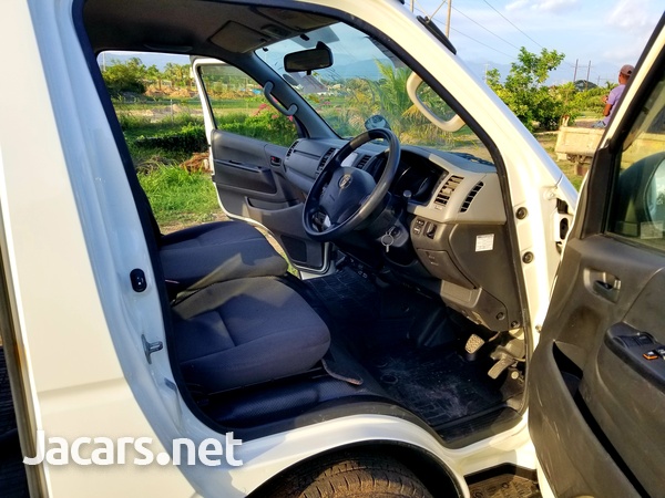 Toyota Hiace 2,0L 2012