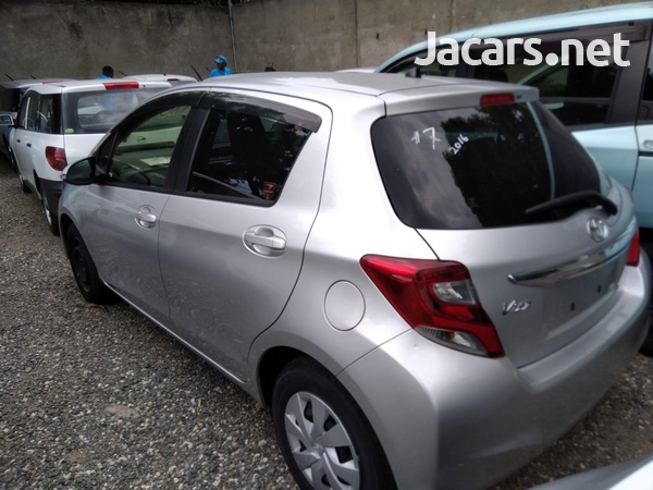 Toyota Vitz 1,3L 2016-6