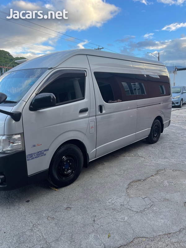 Toyota Hiace 2,7L 2014-10