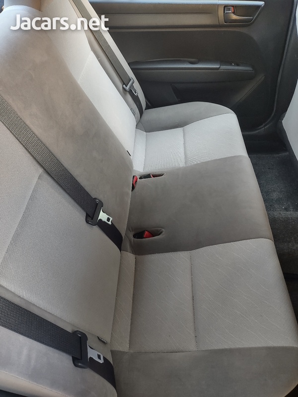 Toyota Axio 1,5L 2016-10