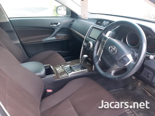 Toyota Mark X 2,5L 2013-9