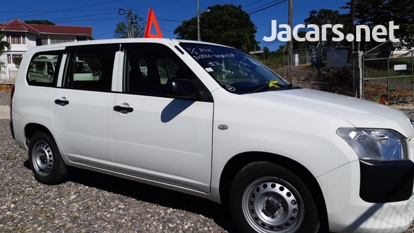 Toyota Probox 1,5L 2017-1