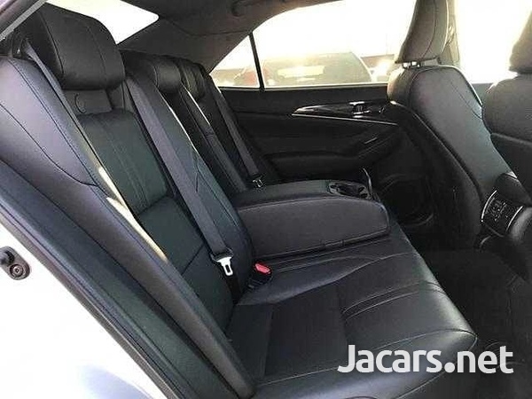 Toyota Crown 3,5L 2013-6