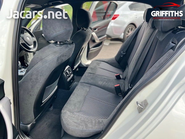 BMW 1-Series 3,0L 2013-13