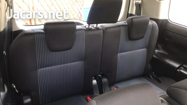 Toyota Voxy 2,0L 2016-12