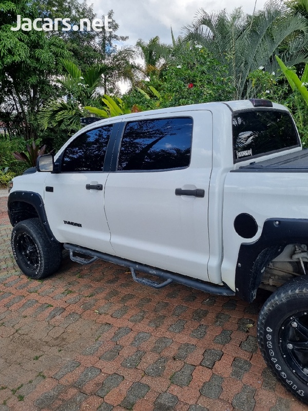 Toyota Tundra 5,7L 2017-3