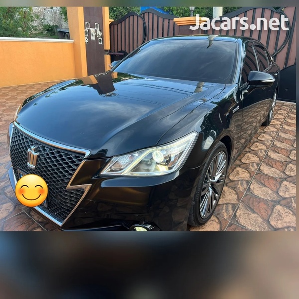 Toyota Crown 2,5L 2014-3