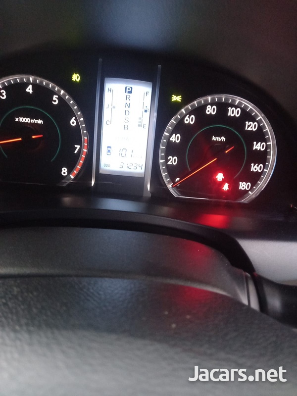 Toyota Allion 2,0L 2012-4