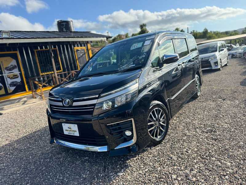 Toyota Voxy 1,8L 2016 JA$2,899,999 №2511291 in Manchester - Voxy