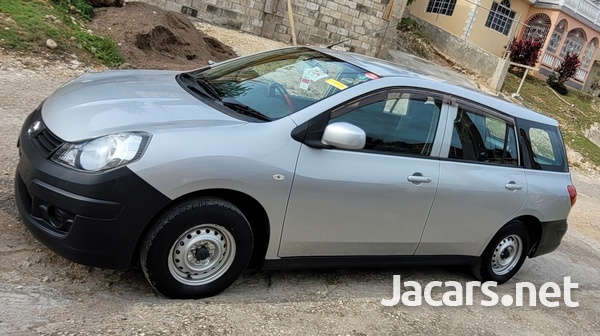 Nissan AD Wagon 1,5L 2016-4