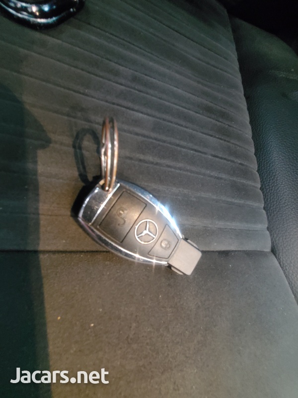 Mercedes-Benz A-Class 1,6L 2014-10