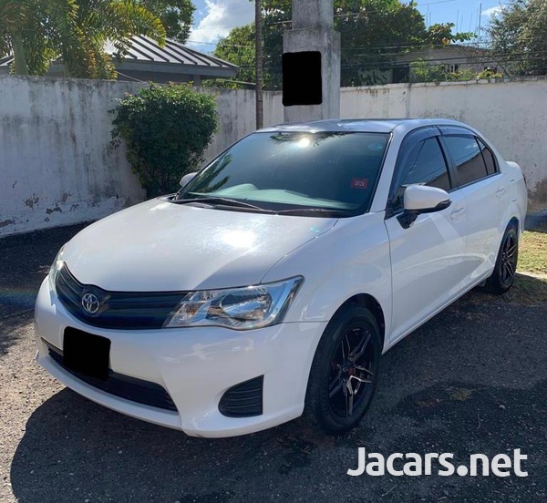 Toyota Axio 1,5L 2013-7