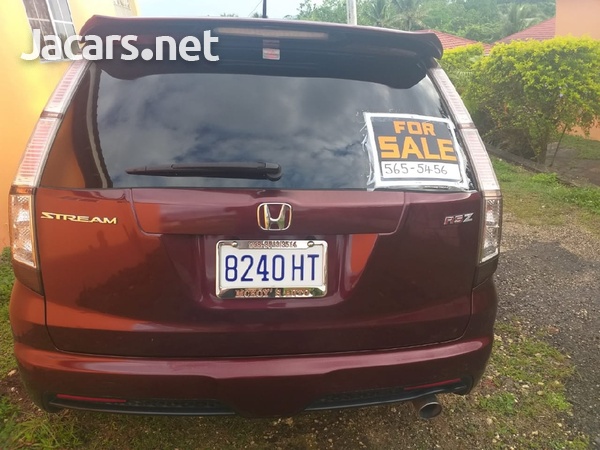 Honda Stream 2,0L 2013-7