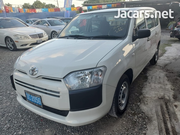 Toyota Probox 1,3L 2016-3
