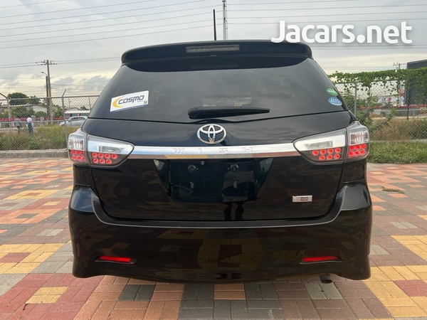 Toyota Wish 1,8L 2013-4
