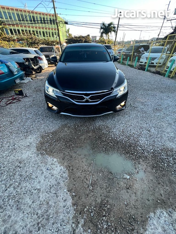 Toyota Mark X 2,5L 2015-1