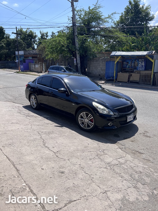 Nissan Skyline 2,5L 2013-5