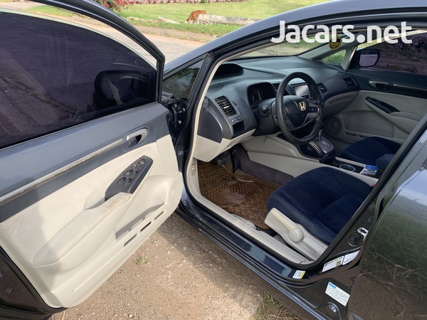 Honda Civic 1,8L 2006-5