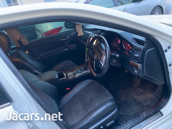 Toyota Mark X 2,5L 2015-3