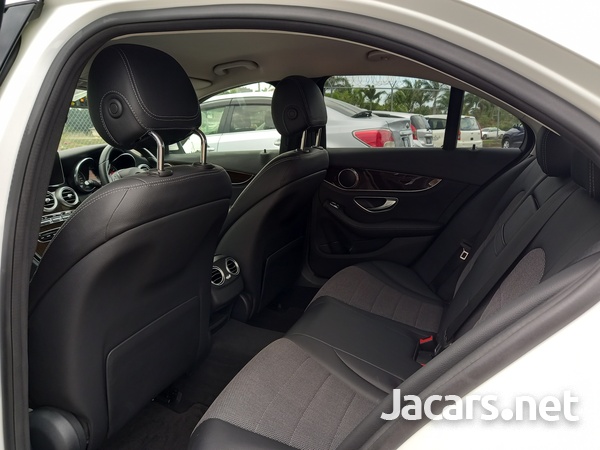 Mercedes-Benz C-Class 2,0L 2015-8