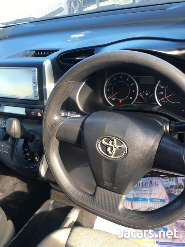 Toyota Wish 1,9L 2009-12
