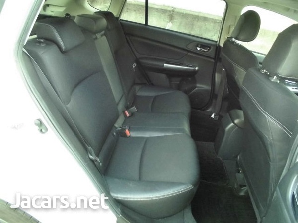 Subaru Impreza 2,0L 2015-9