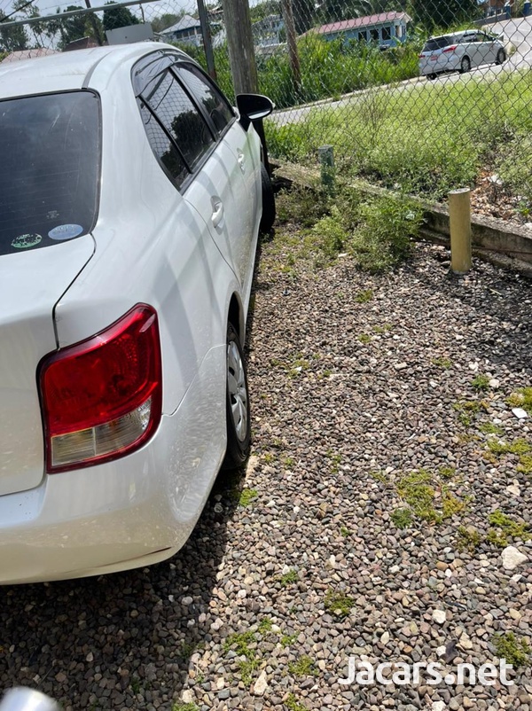 Toyota Axio 1,5L 2013-3