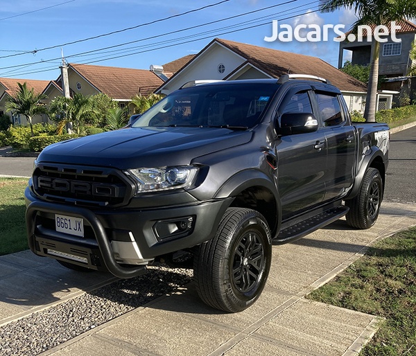 FORD RAPTOR Pickup Truck-1