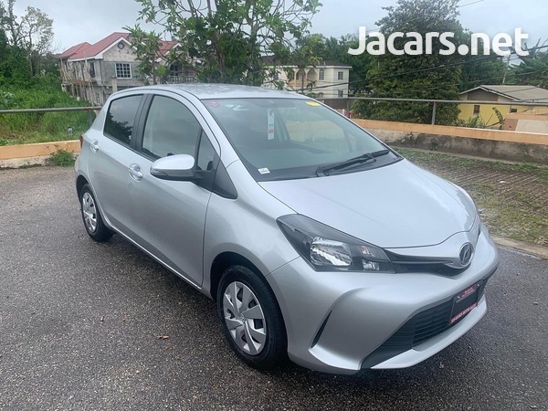 Toyota Vitz 1,0L 2017-1