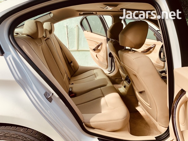 BMW 3-Series 2,0L 2014-5