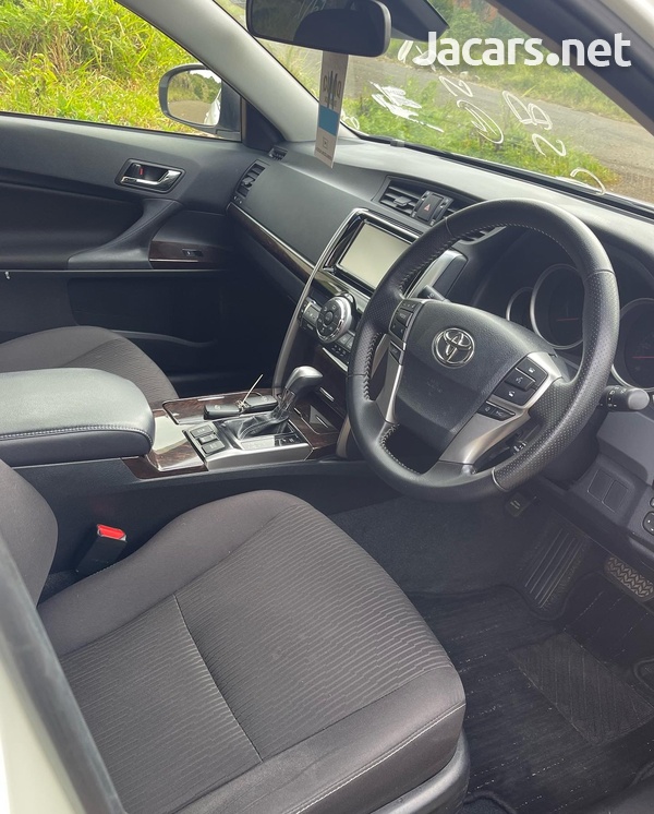 Toyota Mark X 2,5L 2016-5