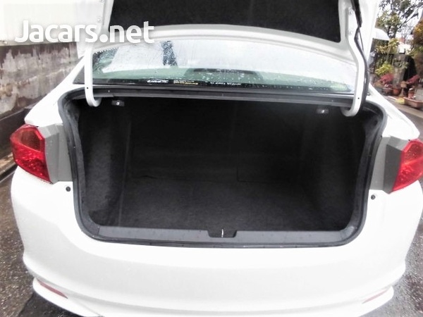 Honda Grace 1,5L 2016-3
