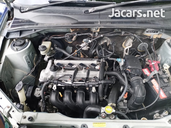 Toyota Probox 1,5L 2013-1