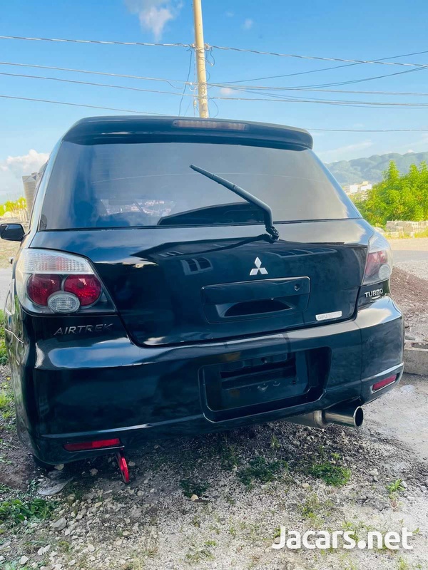Mitsubishi Outlander or Airtrek 2,0L 2004-1
