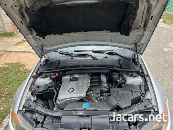 BMW 3-Series 3,0L 2007-1