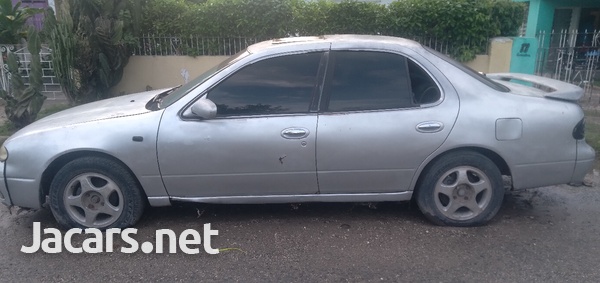 Nissan Bluebird 2,0L 1995-4