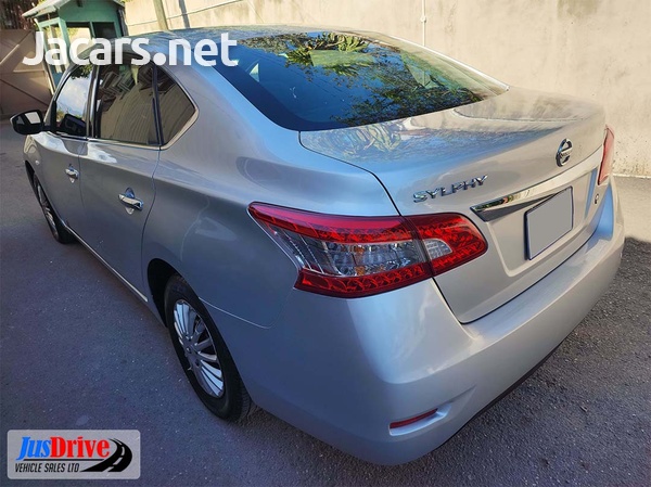 Nissan Sylphy 1,5L 2013-6