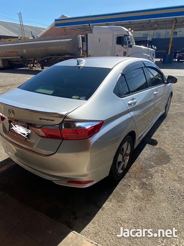 Honda Grace 1,5L 2015-3