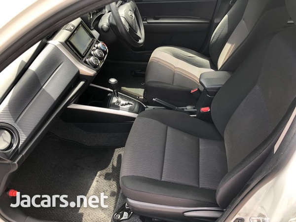 Toyota Fielder 1,8L 2014-9