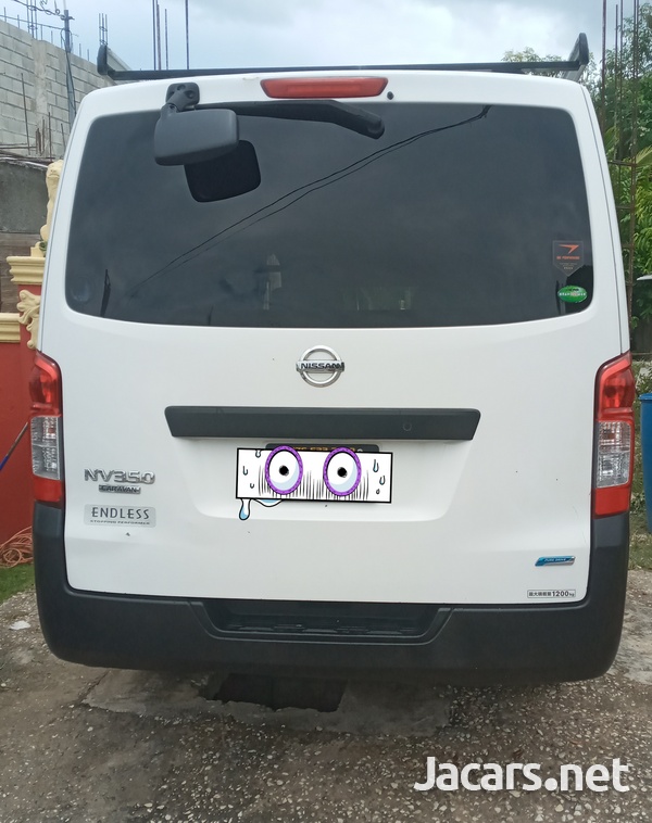 Nissan Caravan 2,0L 2013-4