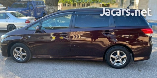 Toyota Wish 1,8L 2012-5