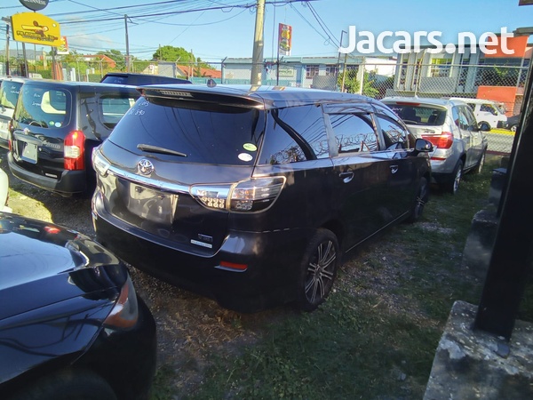 Toyota Wish 1,8L 2013-5