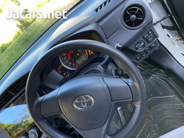 Toyota Axio 1,5L 2016-8
