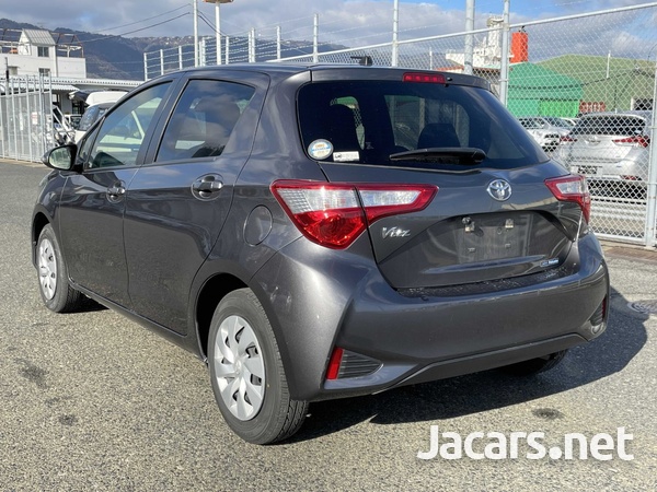 Toyota Vitz 1,0L 2019-4