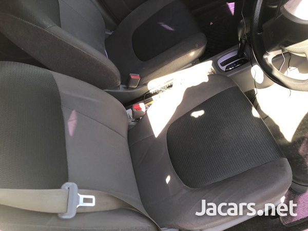 Nissan AD Wagon 1,3L 2014-3