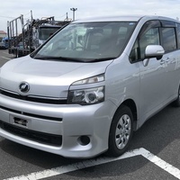 Toyota Voxy 2,0L 2013 Toyota Voxy 2,0L 2013
